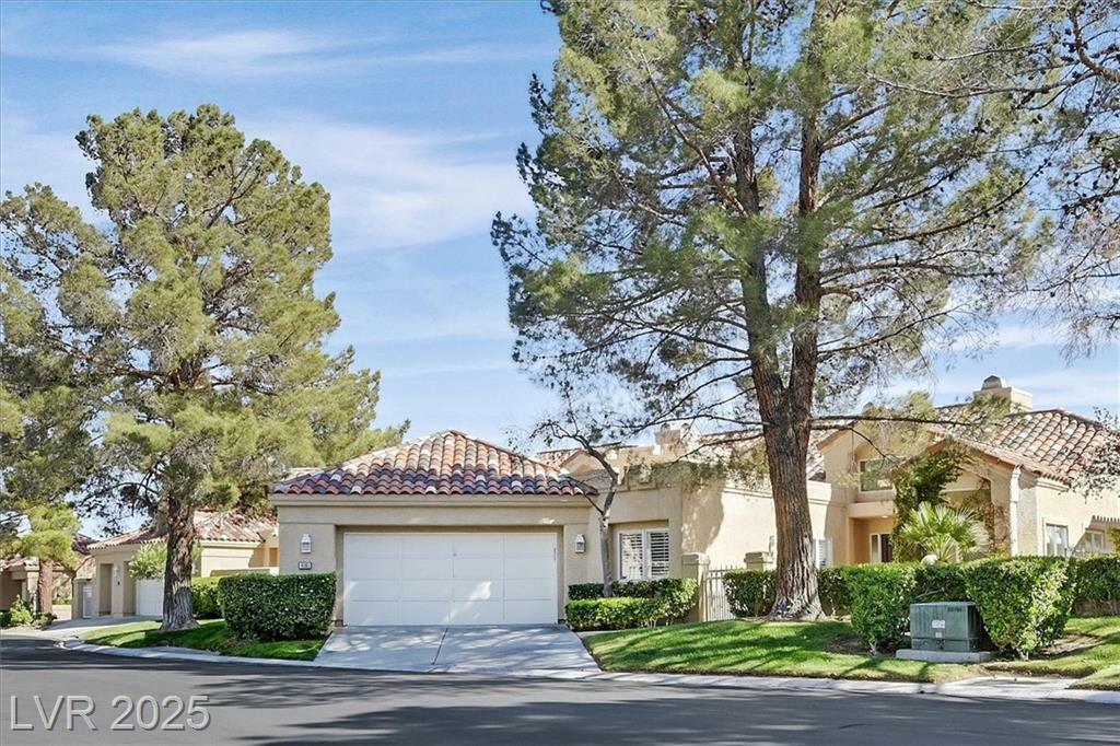 Property Photo: 8161 Round Hills Circle NV 89113