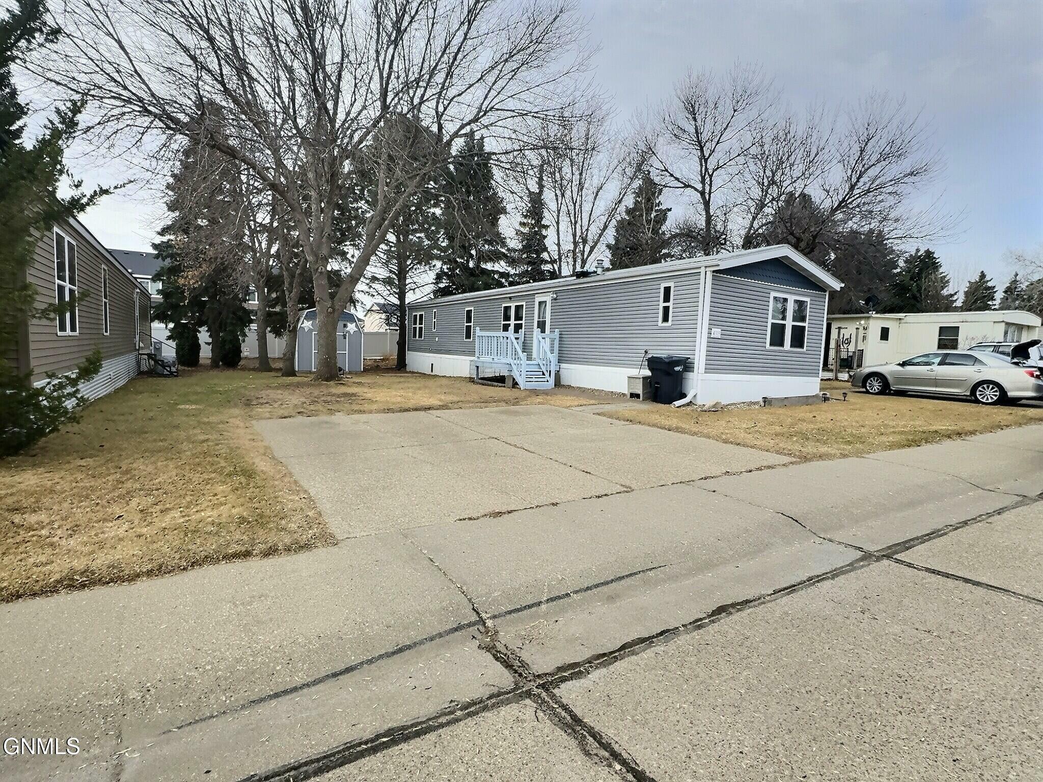 4319 Patriot Drive  Bismarck ND 58503 photo