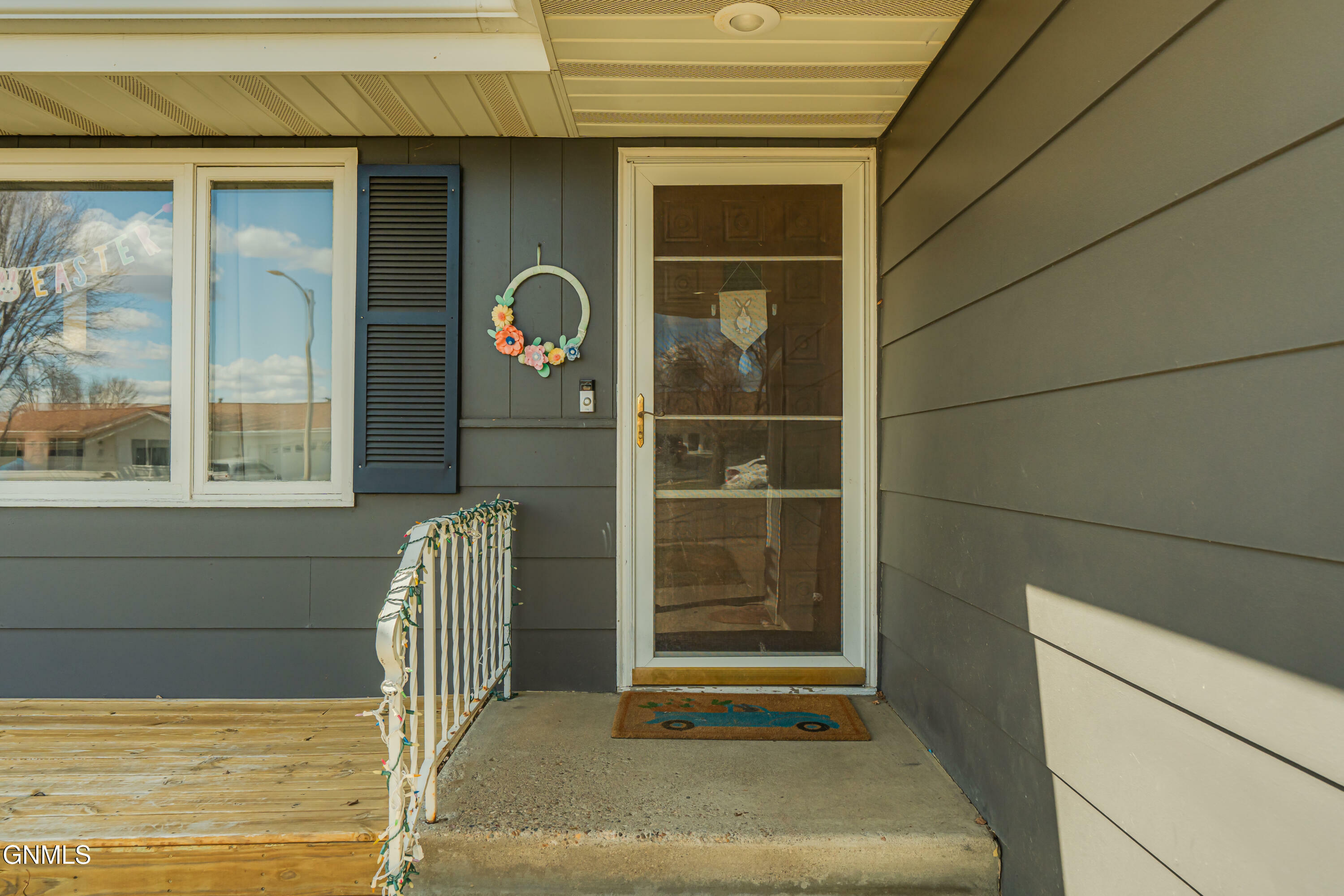 Property Photo: 1116 29th Street ND 58501