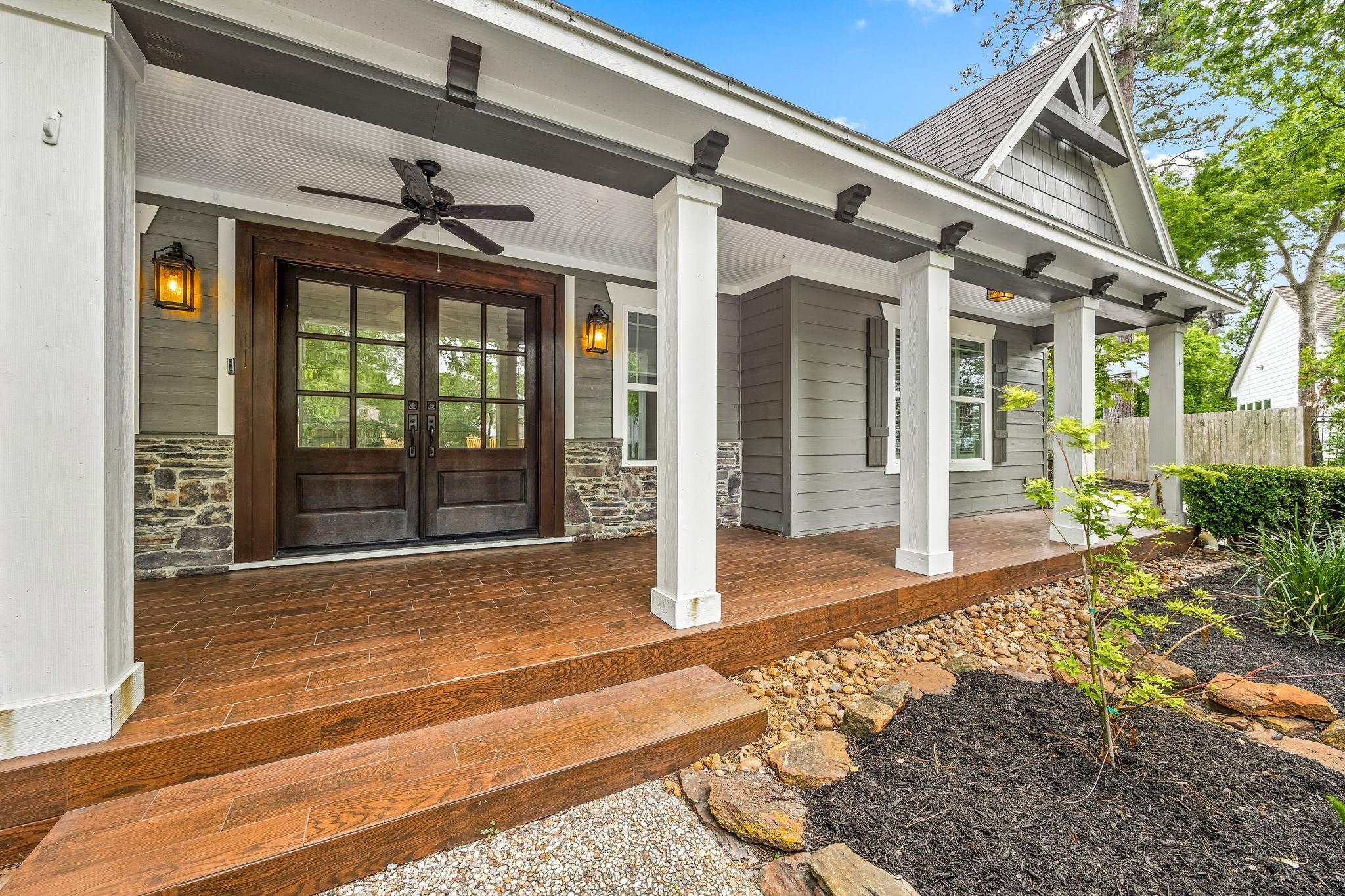 Property Photo: 5511 Oak Cove Drive TX 77345