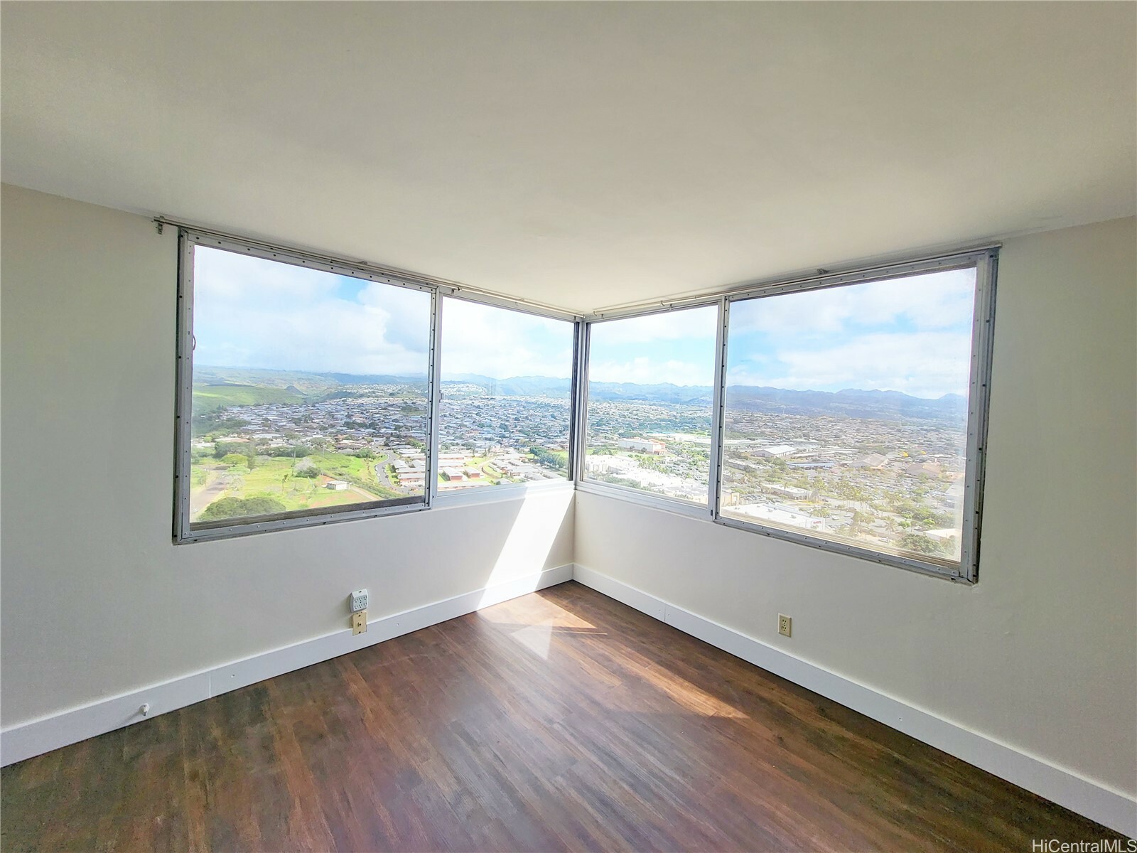 Property Photo: 1060 Kamehameha Highway 3406B HI 96782