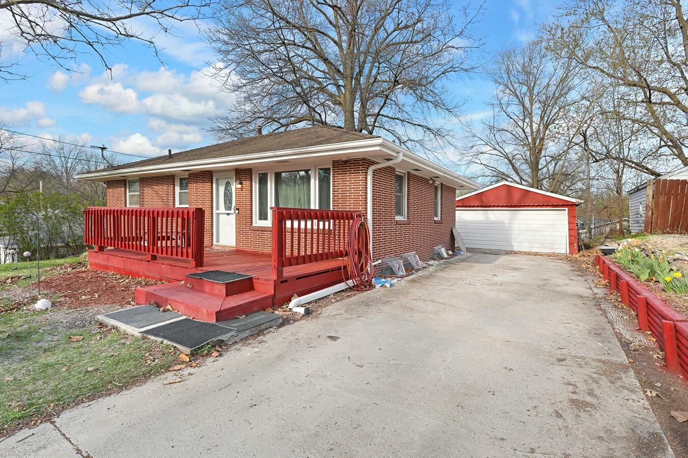 Property Photo: 305 N I Street IA 50125
