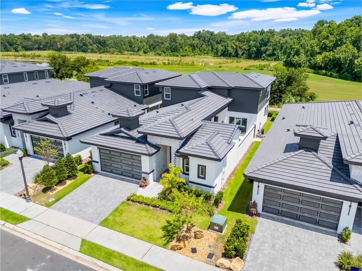 Property Photo: 3024 Kensington Avenue FL 33837