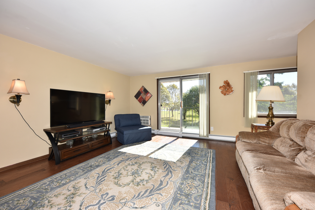 Property Photo: 6175 W Howard Ave 7 WI 53220