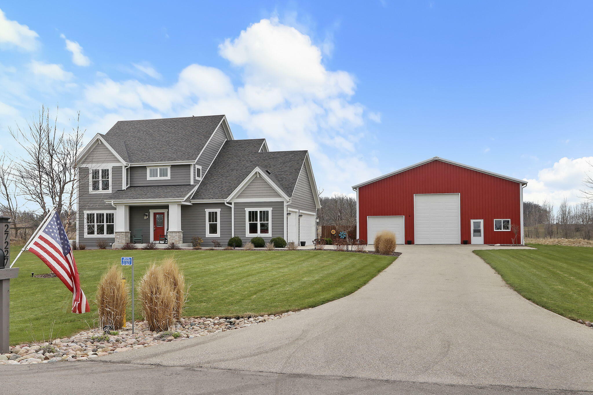 Property Photo: 27227 Dover View Ln WI 53185
