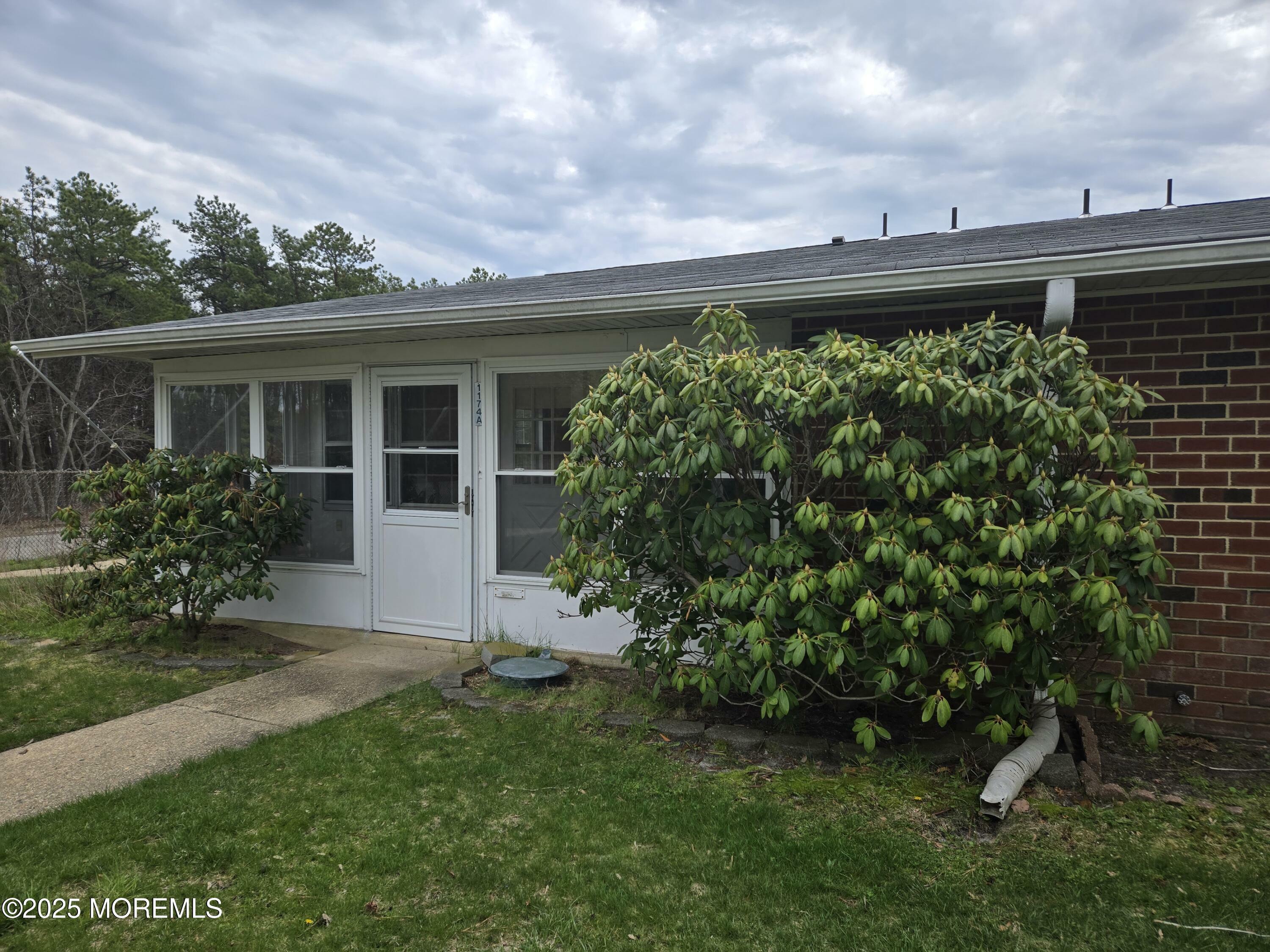 Property Photo:  1174A Clydebank Court  NJ 08701 