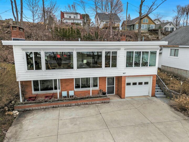 1627 S Lake Street  Whitehall MI 49461 photo