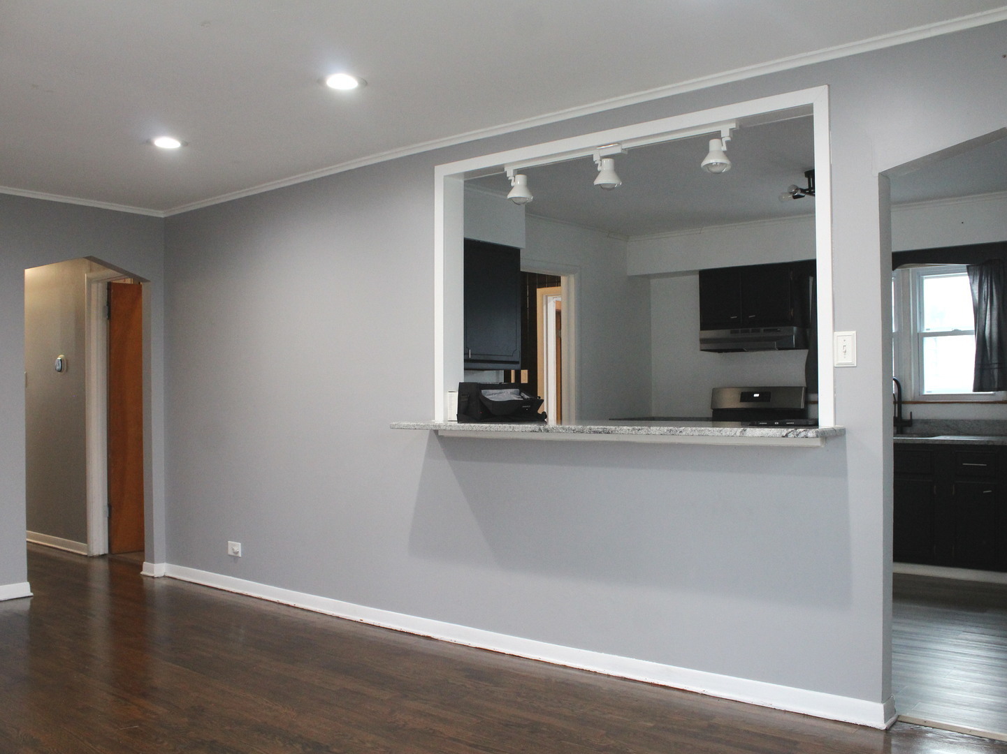 Property Photo: 8020 Leamington Avenue IL 60459
