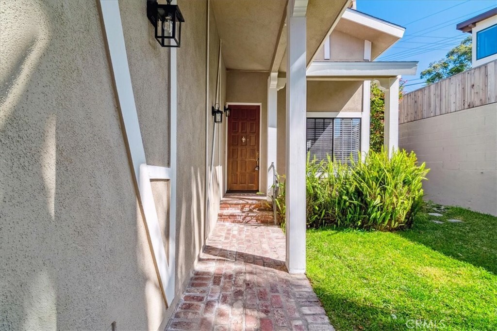 Property Photo:  557 25th Street  CA 90254 