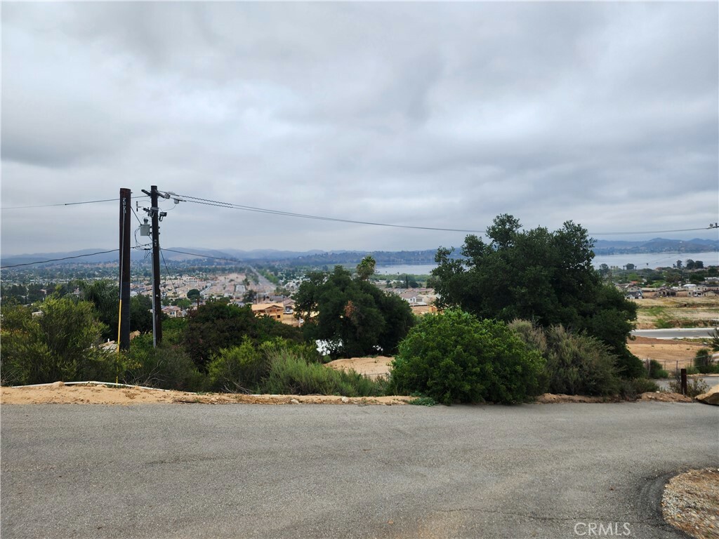 Property Photo:  29 Lakeview  CA 92530 