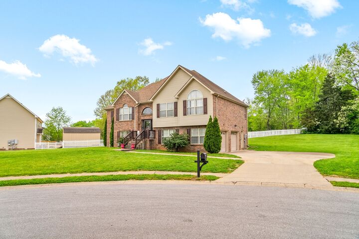 3100 Shadow Bluff Ct  Clarksville TN 37040 photo