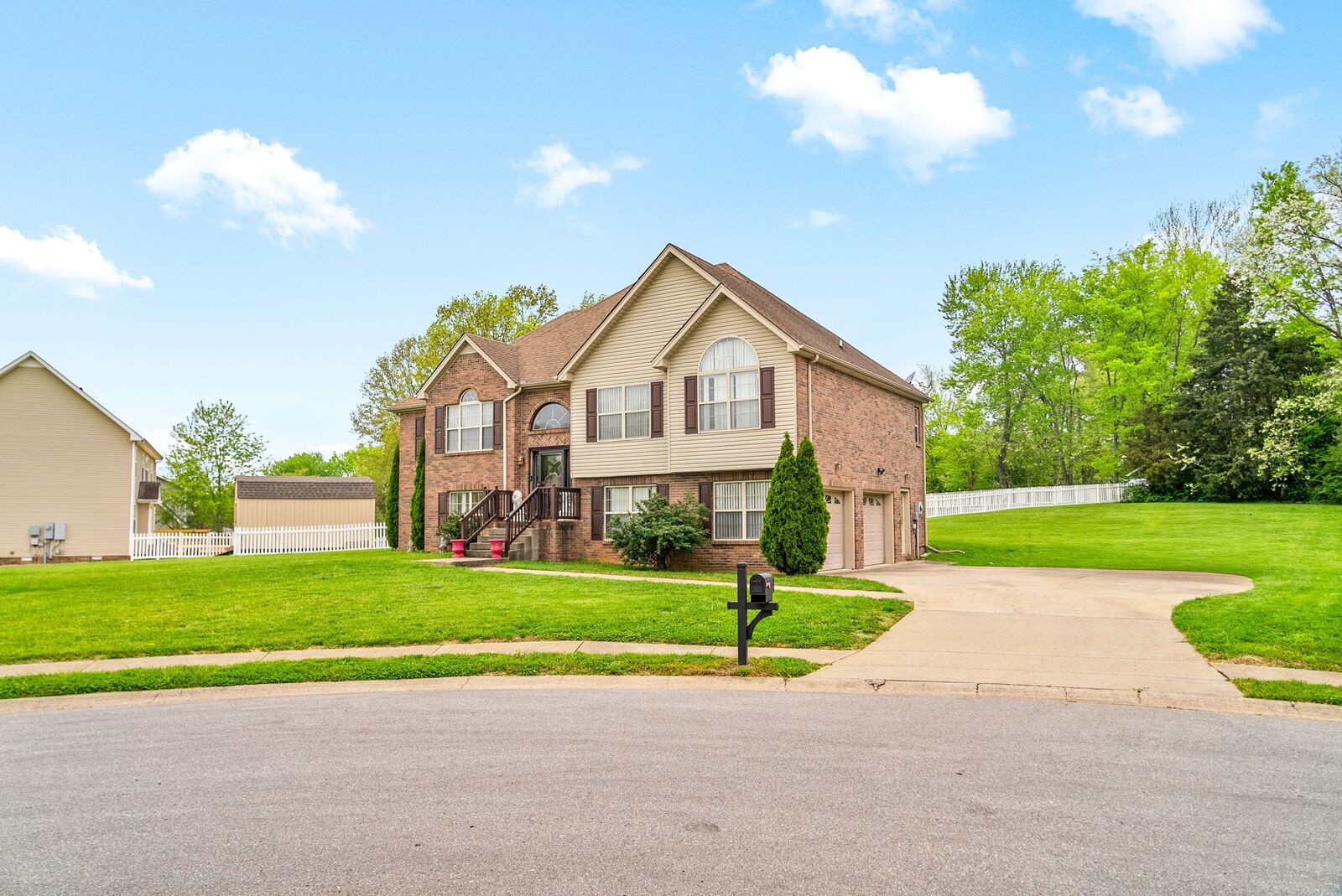 Property Photo:  3100 Shadow Bluff Ct  TN 37040 