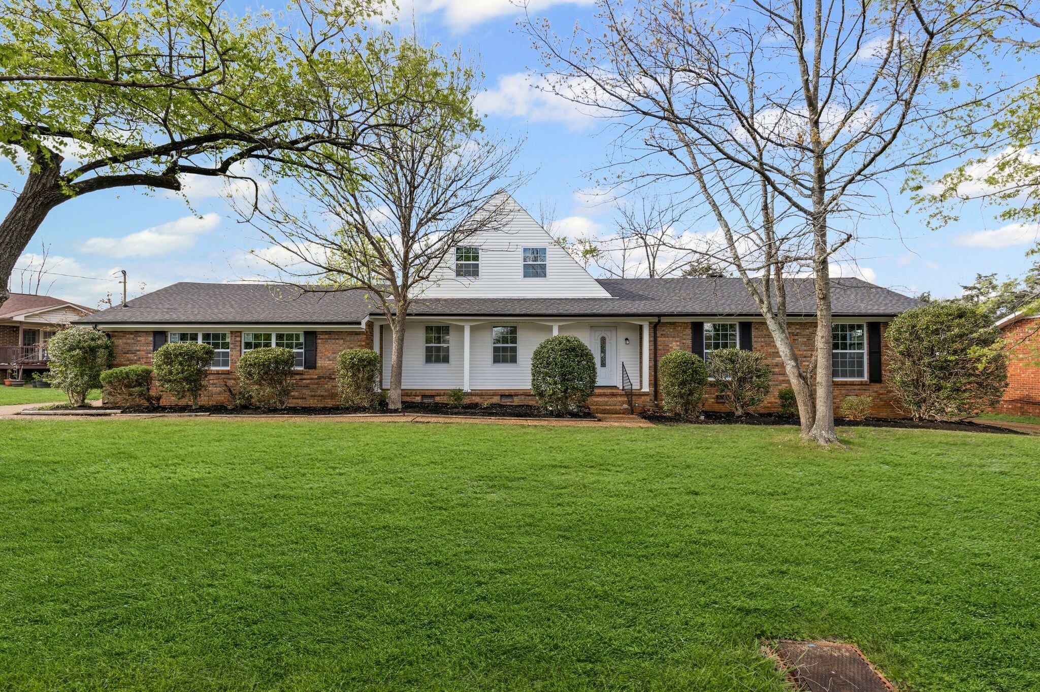Property Photo: 105 Saxon Mist Dr TN 37217