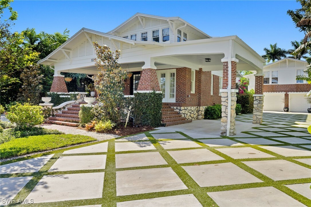 Property Photo: 1230 Caloosa Drive FL 33901