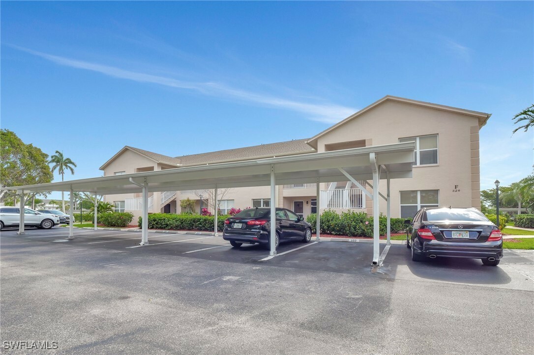 Property Photo: 326 Bradstrom Circle 103F FL 34113