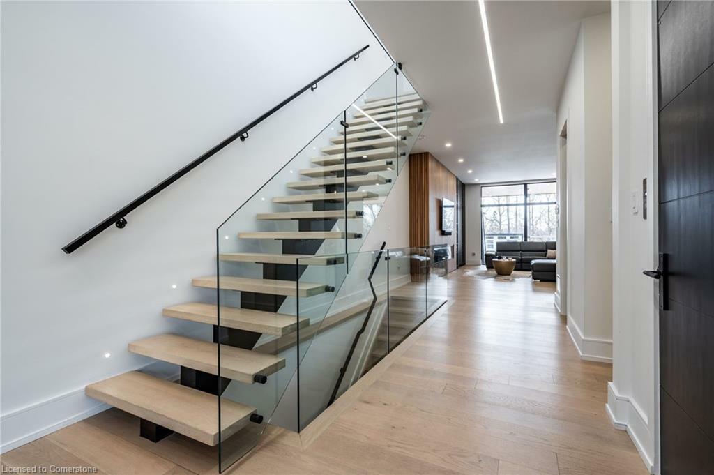Property Photo: 86 Valleyview Drive ON L9G 2A5