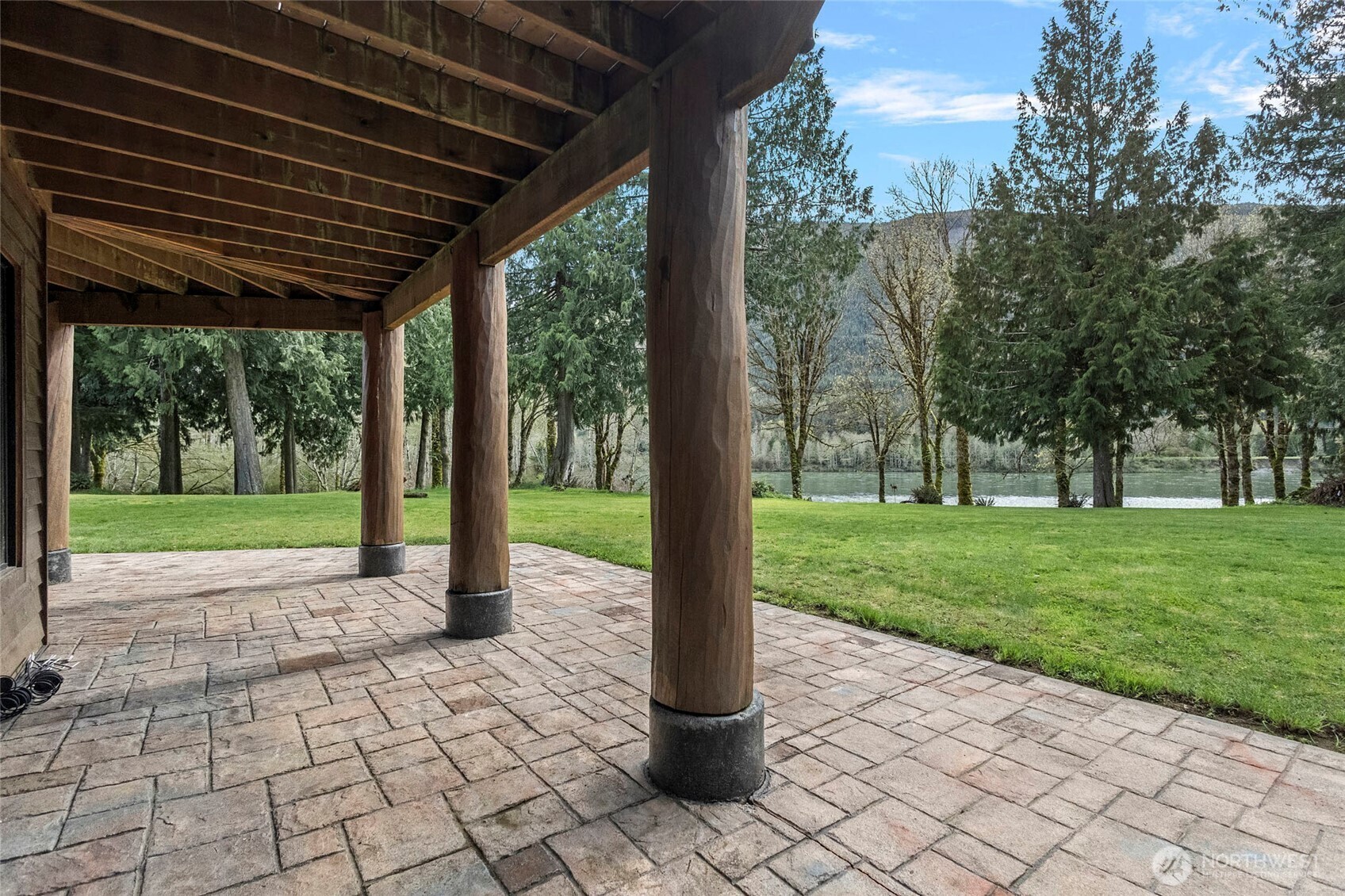 37914  Theo Lane  Concrete WA 98237 photo