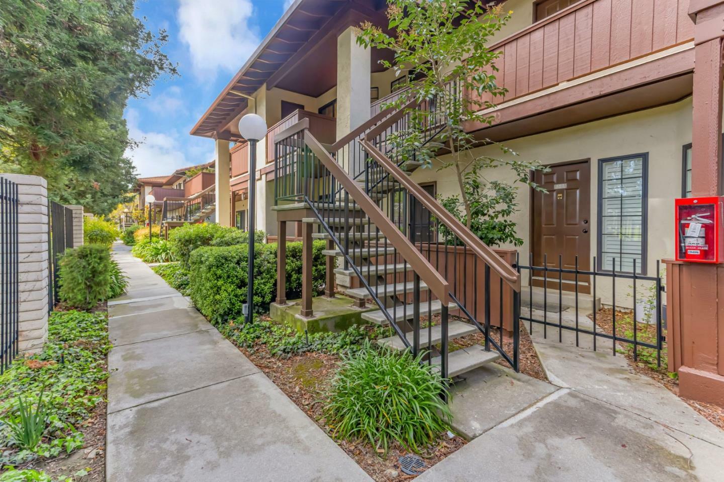 Property Photo: 436 Costa Mesa Terrace G CA 94085