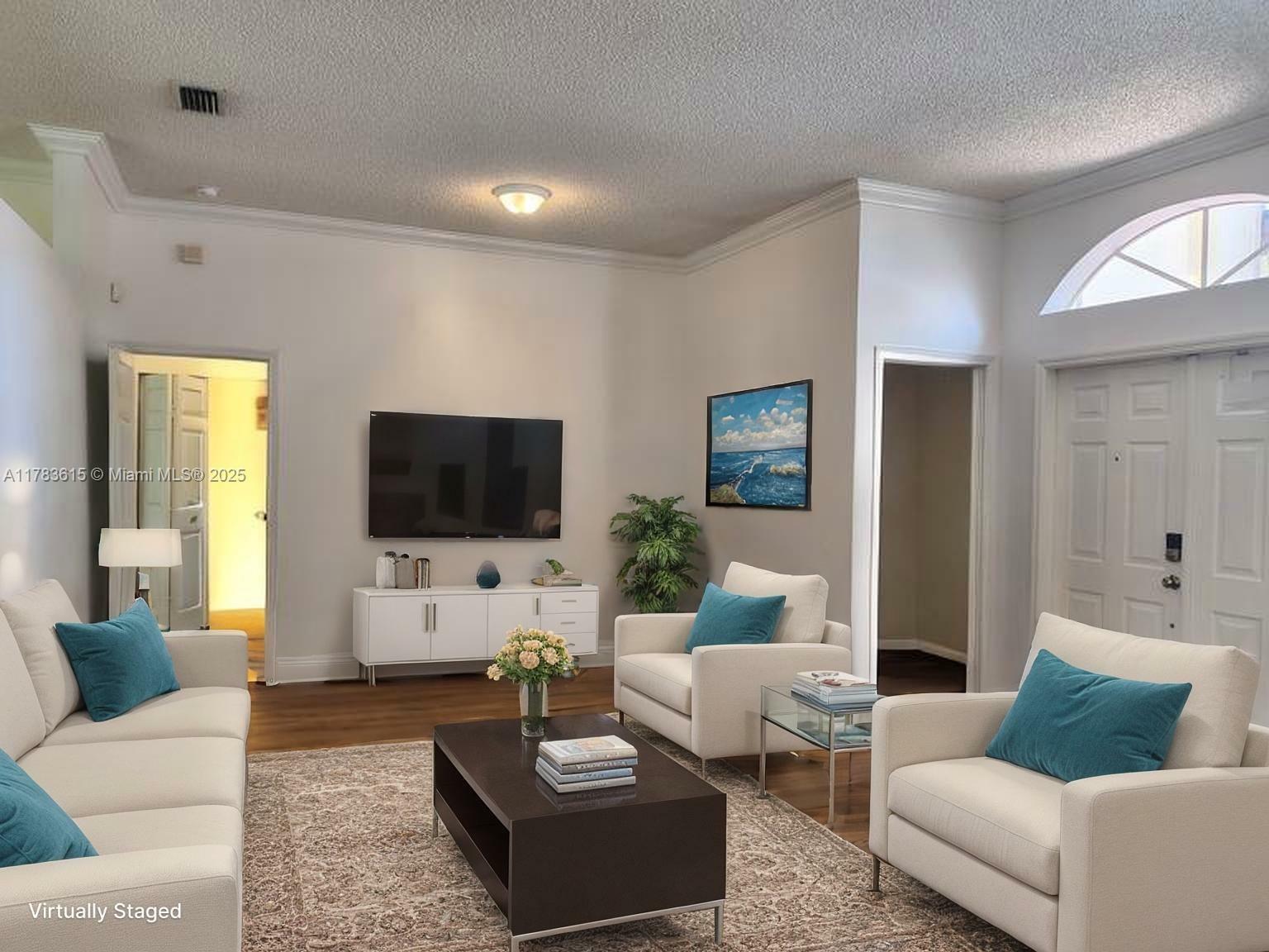 Property Photo: 440 SE 25th Dr FL 33033