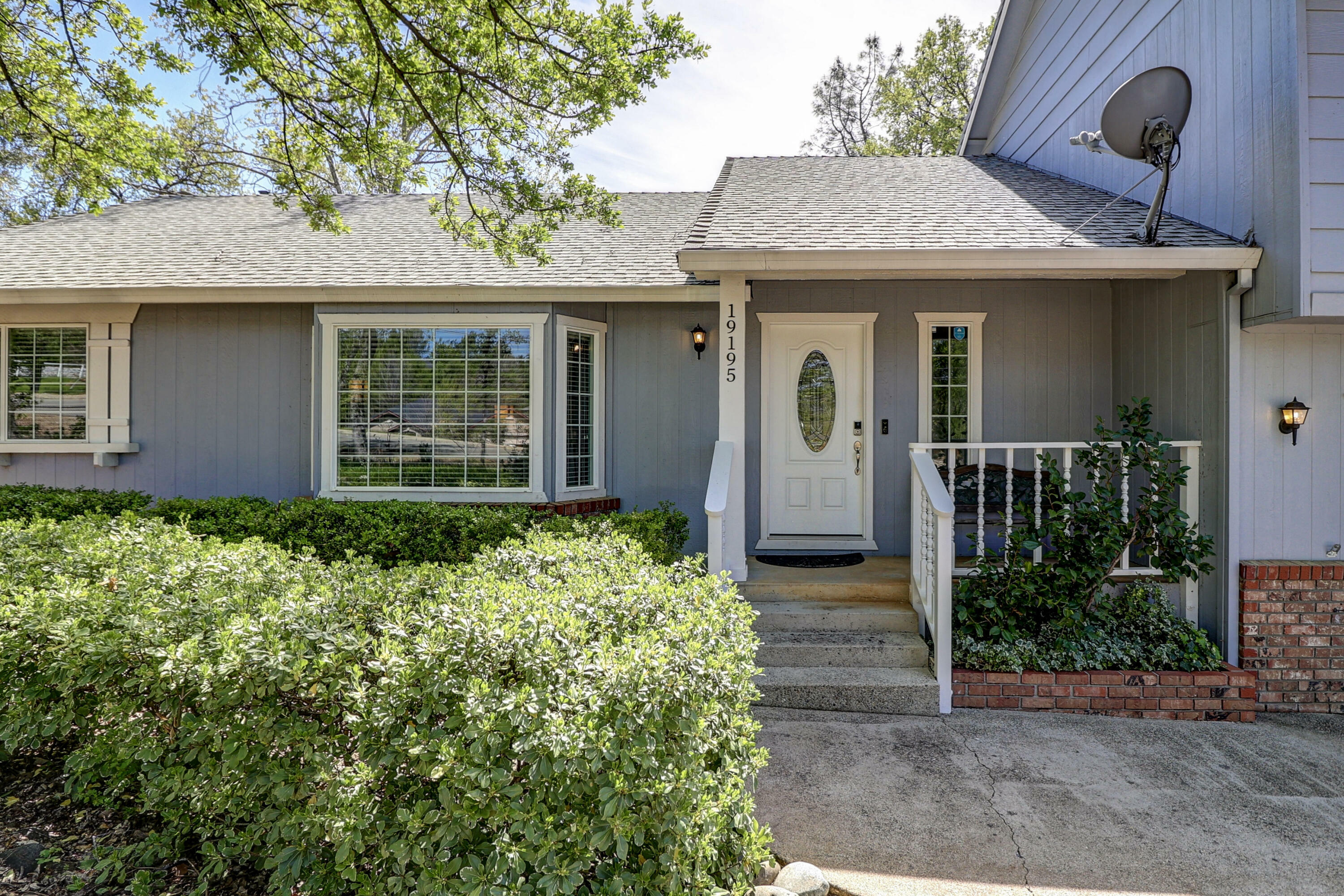19195 Hollow Lane  Redding CA 96003 photo