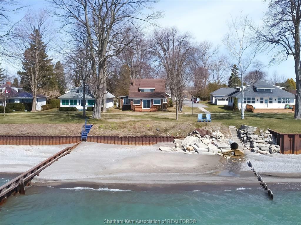 Property Photo: 395 Towanda Boulevard ON N0P 1A0