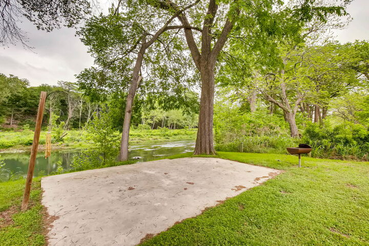 Property Photo: 1390 Ervendberg TX 78130