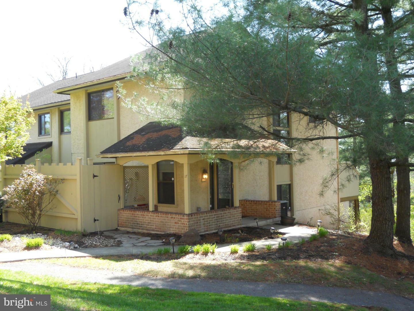 Property Photo: 17 Pine Woods Court PA 19607