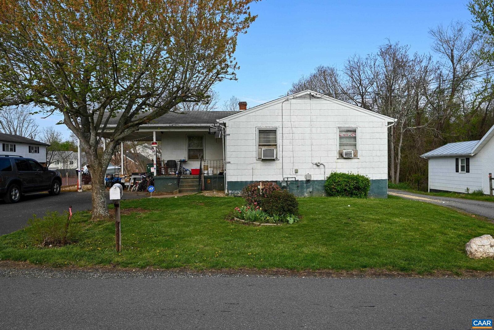 Property Photo:  199 Ford Ave  VA 22973 