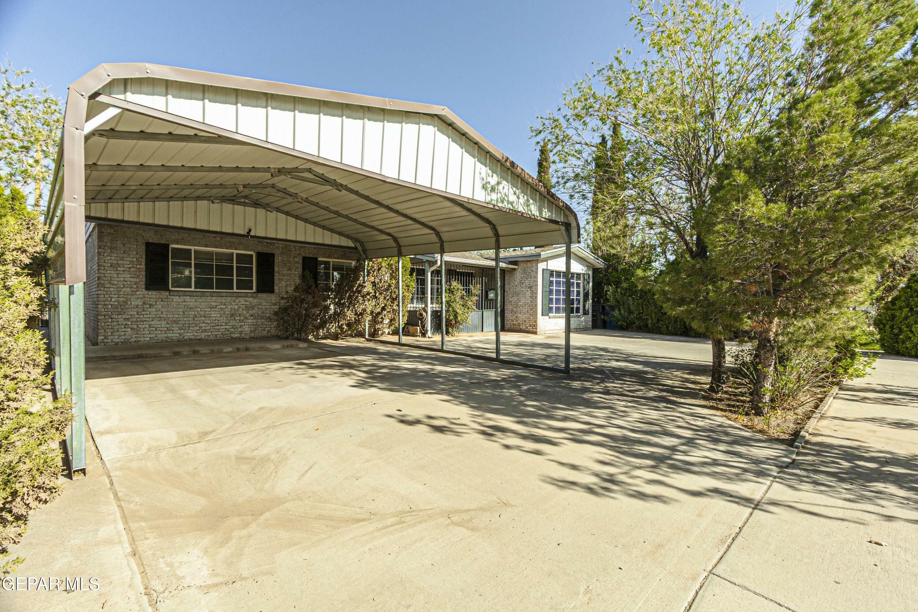 Property Photo: 4911 Aiken Lane TX 79924