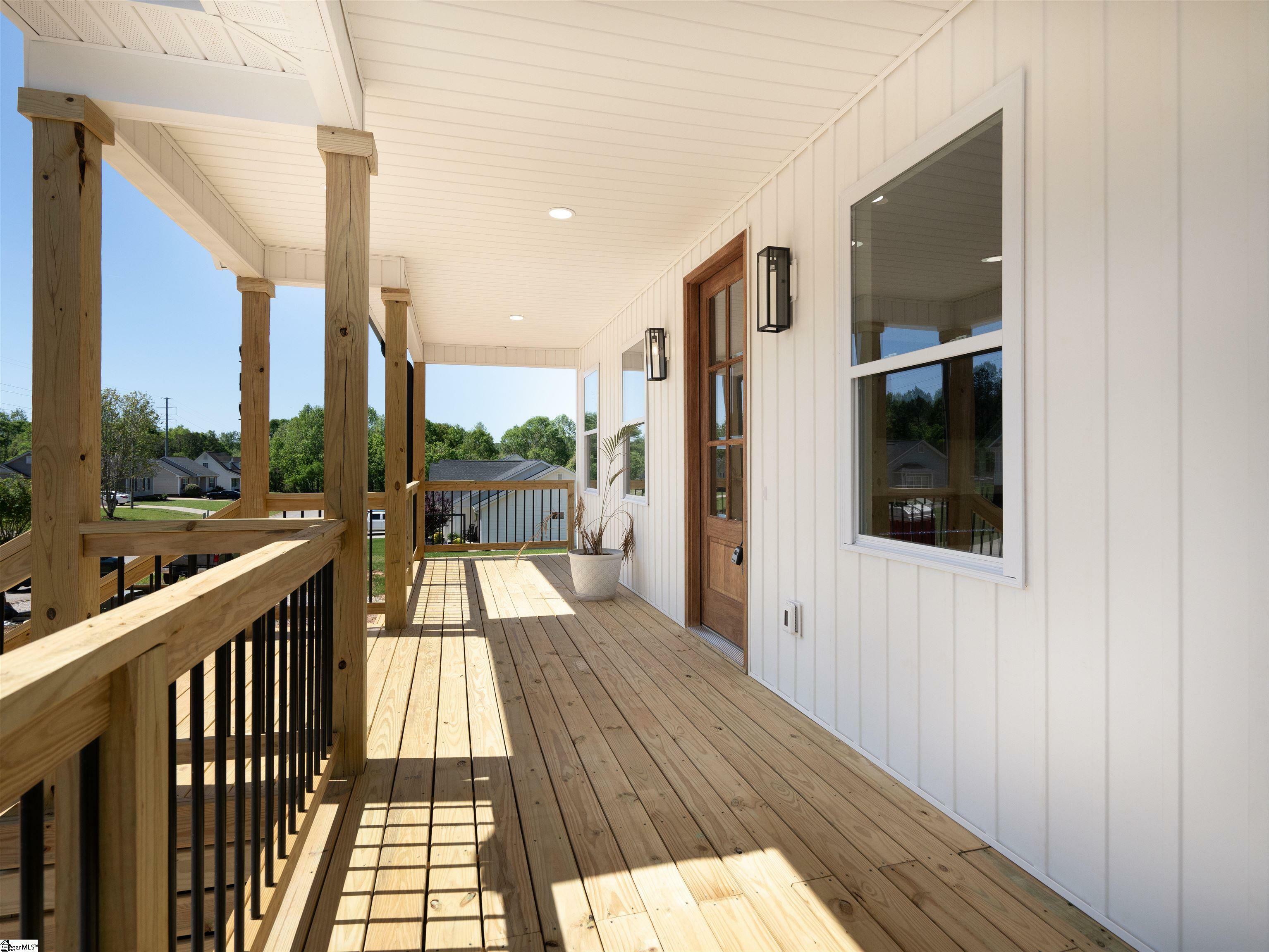 Property Photo:  242 Queensbury Way  SC 29302 