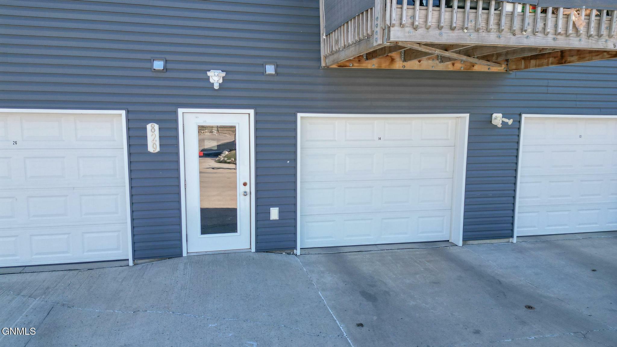 Property Photo: 829 Canada Avenue 14 ND 58503