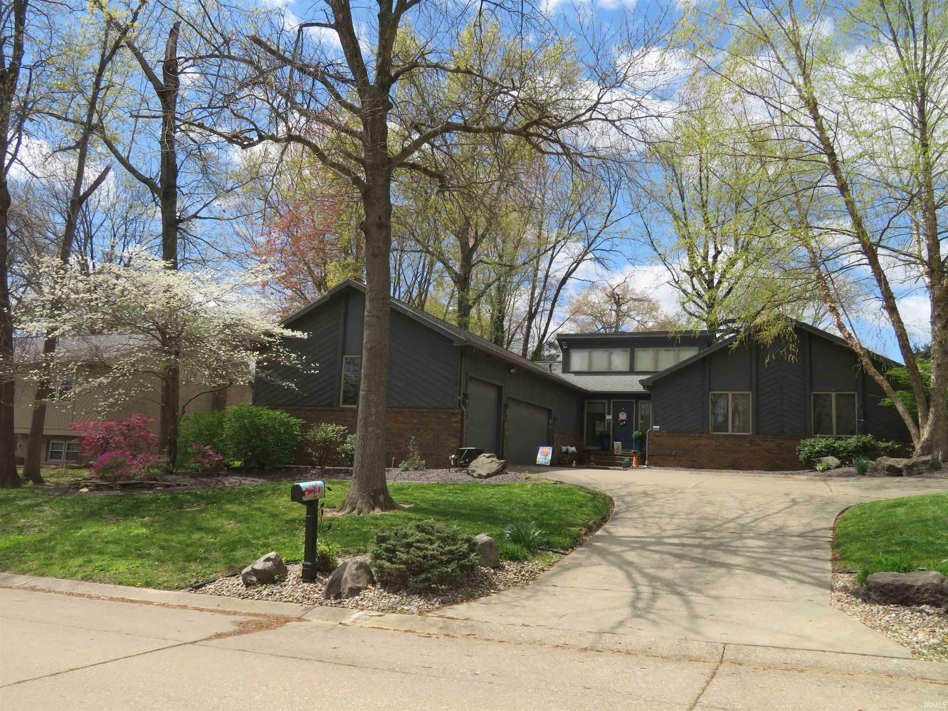 Property Photo: 6640 Green Hill Drive IN 47711
