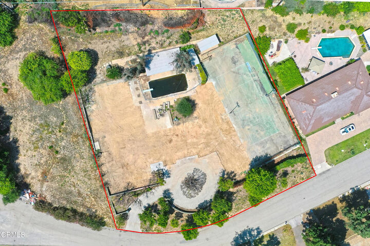 Property Photo:  1561 Gaywood Drive  CA 91001 