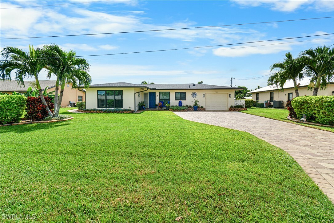 Property Photo: 5235 Wisteria Court FL 33904