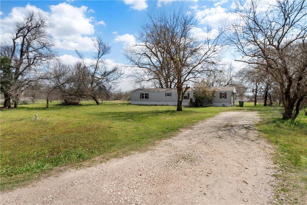 Property Photo: 736 Lockwood Lane TX 76706