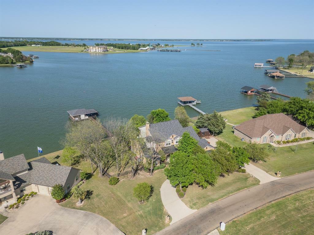 Property Photo: 1165 The Shores Drive TX 75109