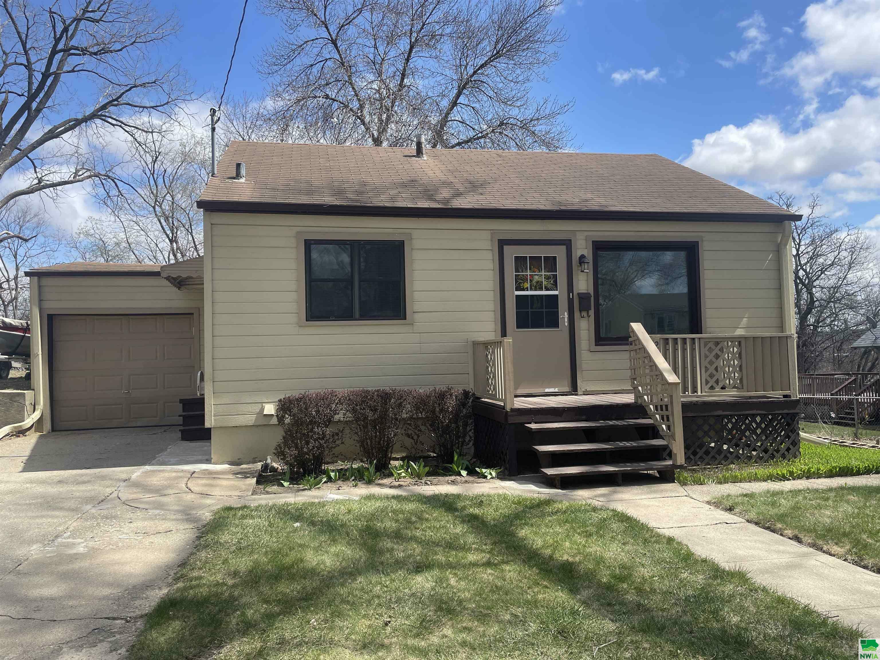 Property Photo: 2732 Morgan St. IA 51104