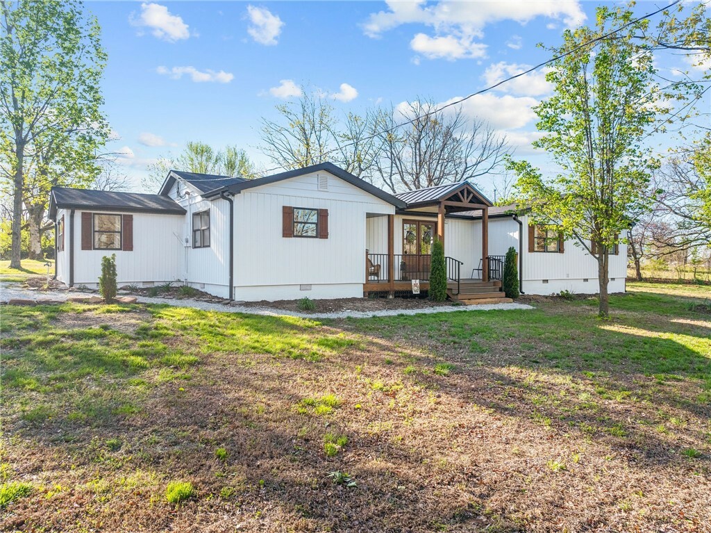 Property Photo: 6246 Burlington Loop AR 72662