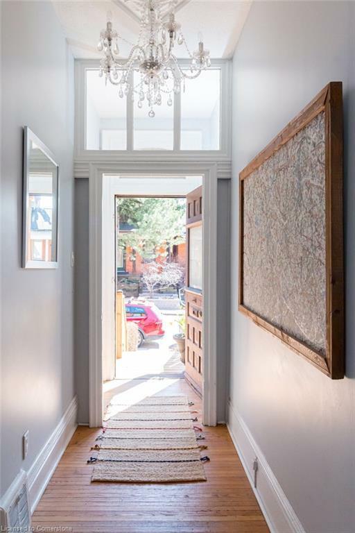 Property Photo:  164 Robinson Street 2  ON L8P 1Z5 