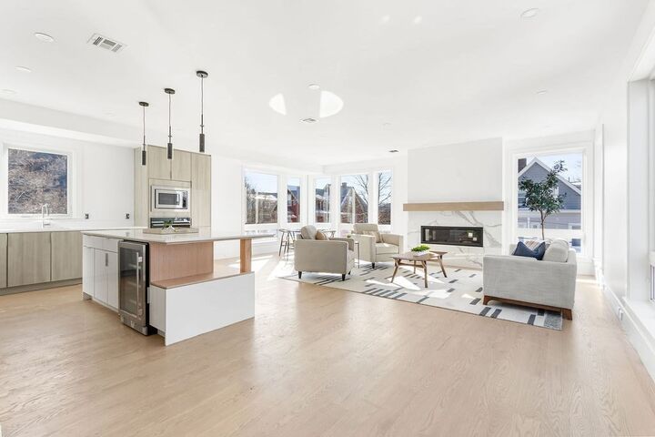 Property Photo: 31 Evergreen St 1 MA 02130