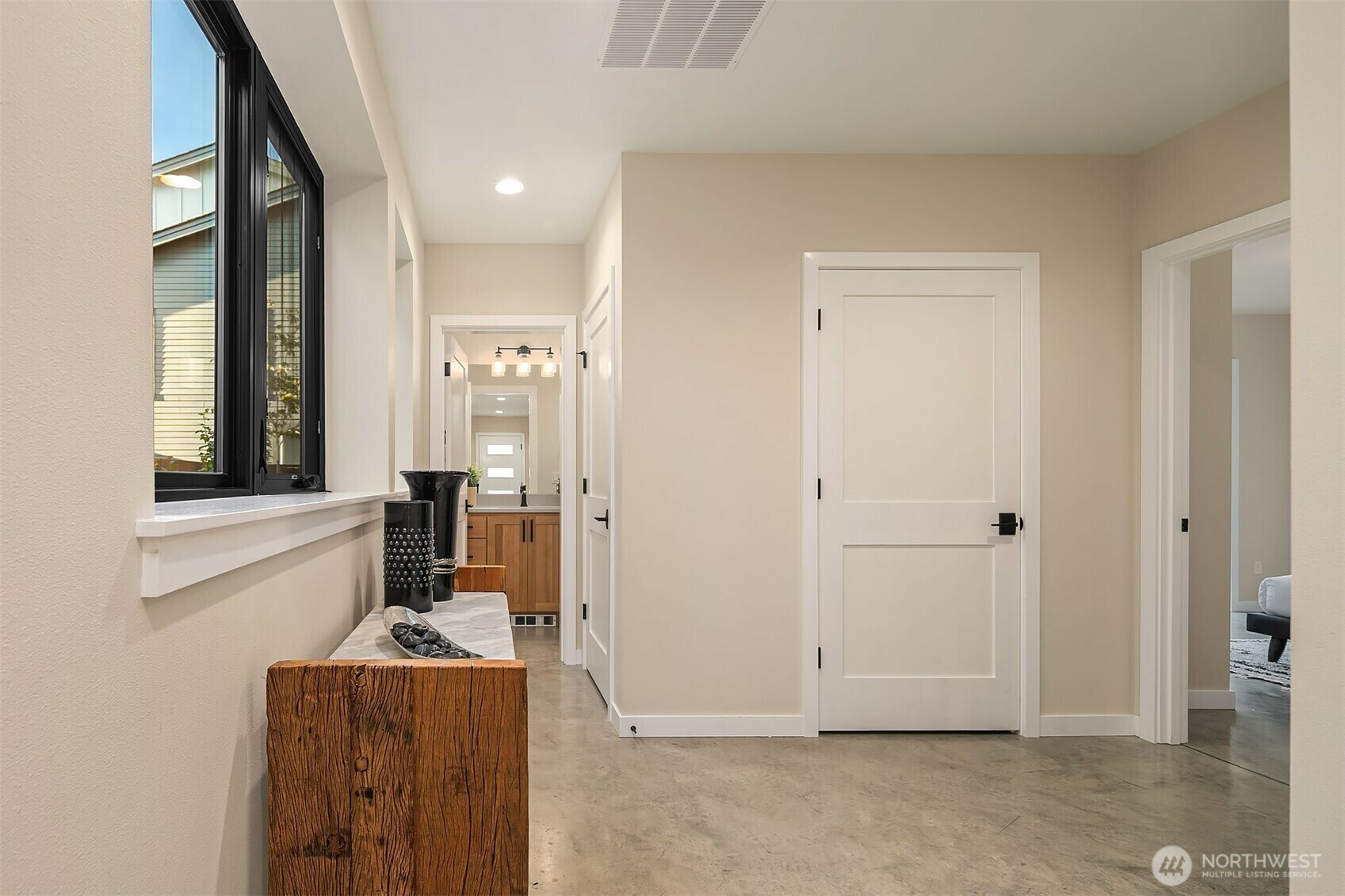 Property Photo: 330 3rd Avenue S A WA 98033