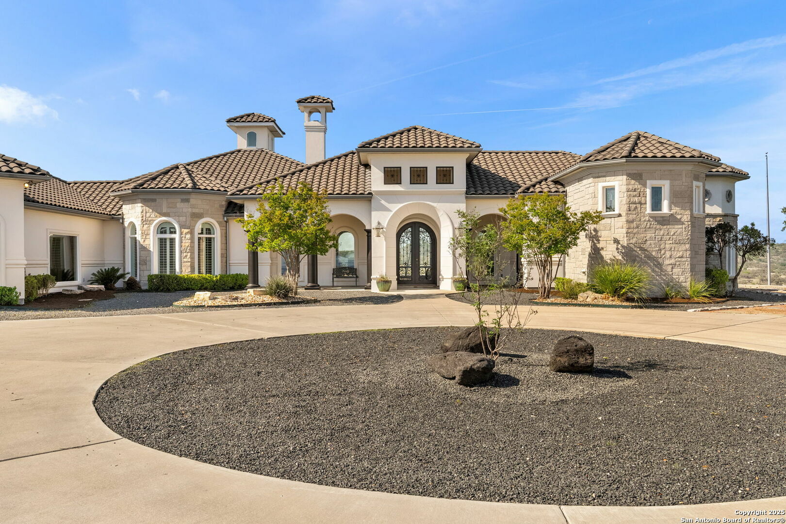 Property Photo: 155 Camino Del Reserve TX 78013