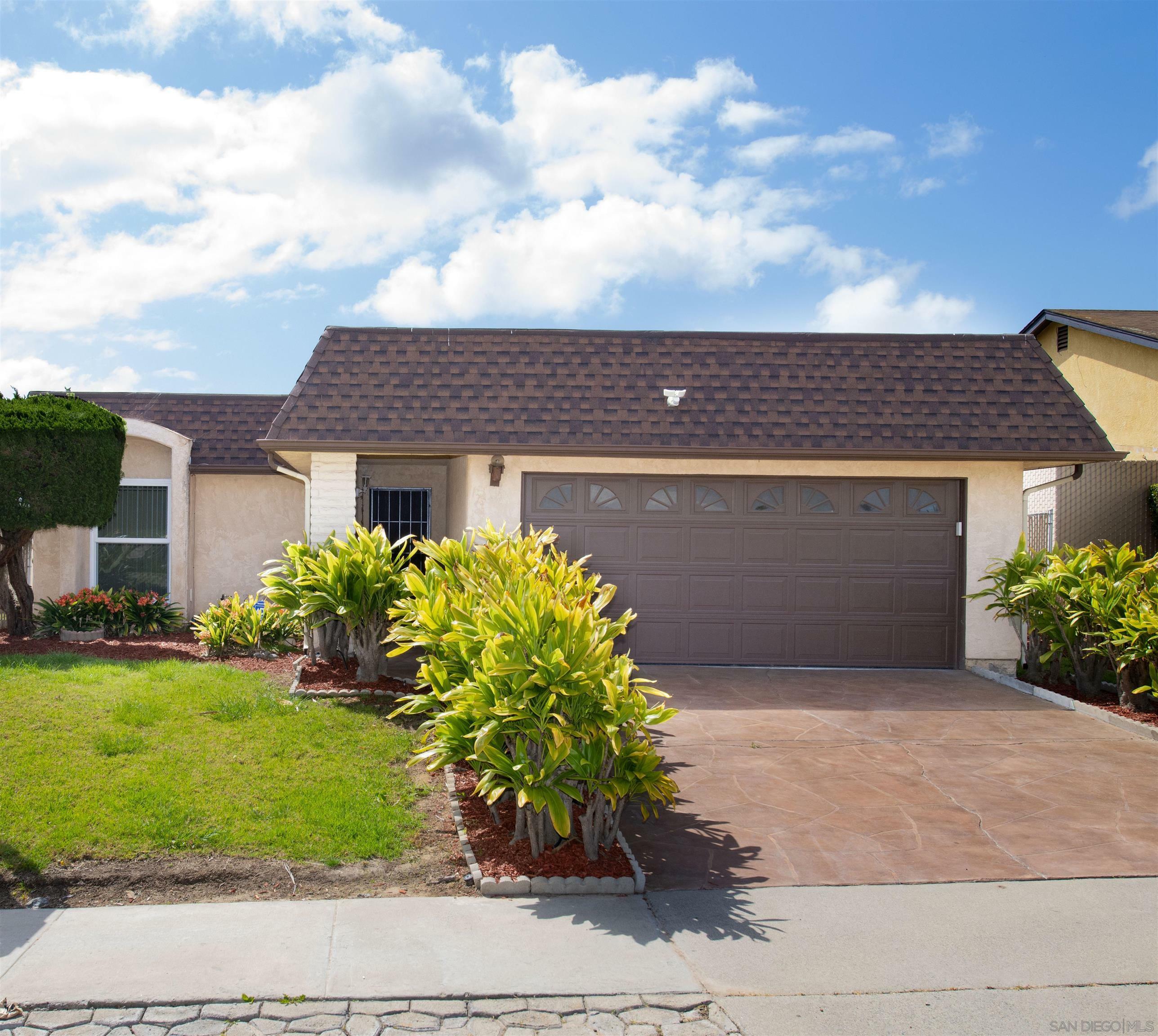 Property Photo: 4207 Galbar St CA 92056