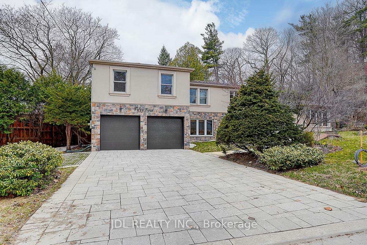 Property Photo: 54 Plymbridge Road ON M2P 1A3
