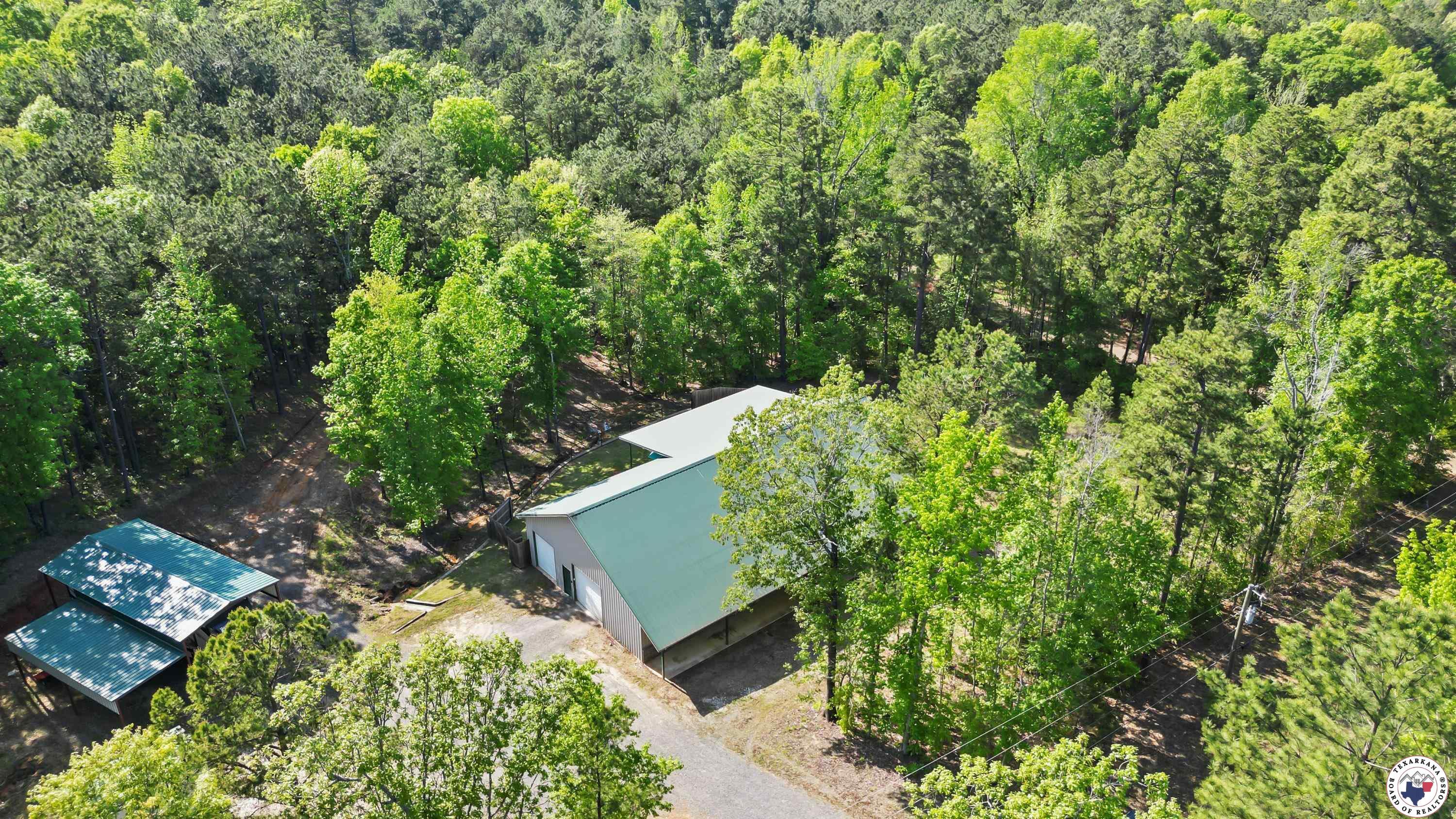 Property Photo: 29 Lindsey Ln AR 71854