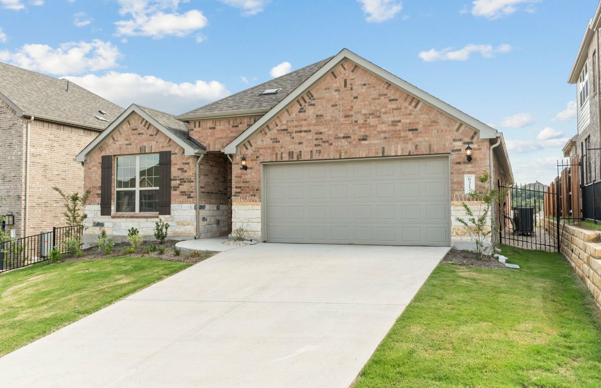 Property Photo: 6517 Apache Plum Lane TX 78669
