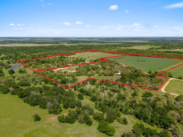 Property Photo: 553 Starfire Lane TX 76534