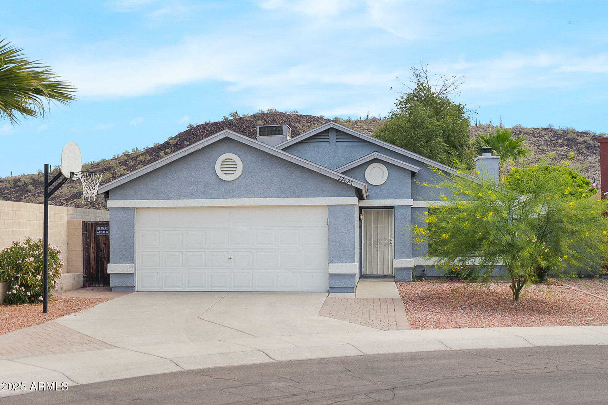 Property Photo: 22627 N 31st Drive AZ 85027