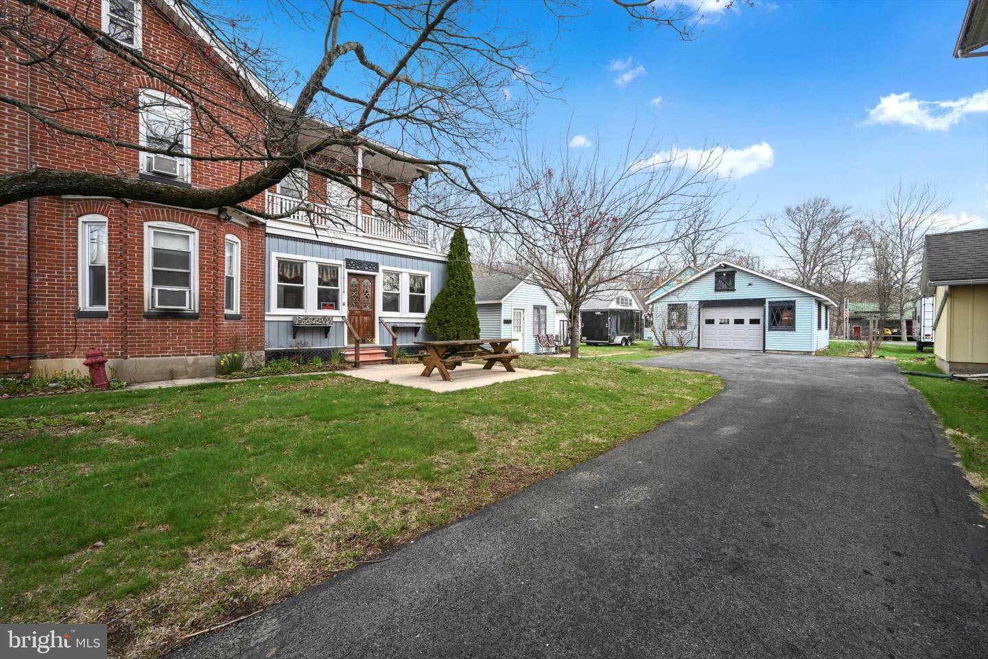 Property Photo: 473 Main Street PA 19564