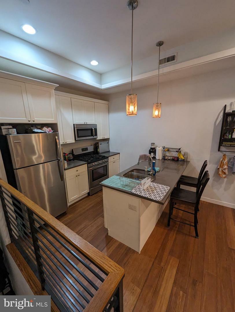 Property Photo: 1311 N 6th Street 13 1R PA 19122